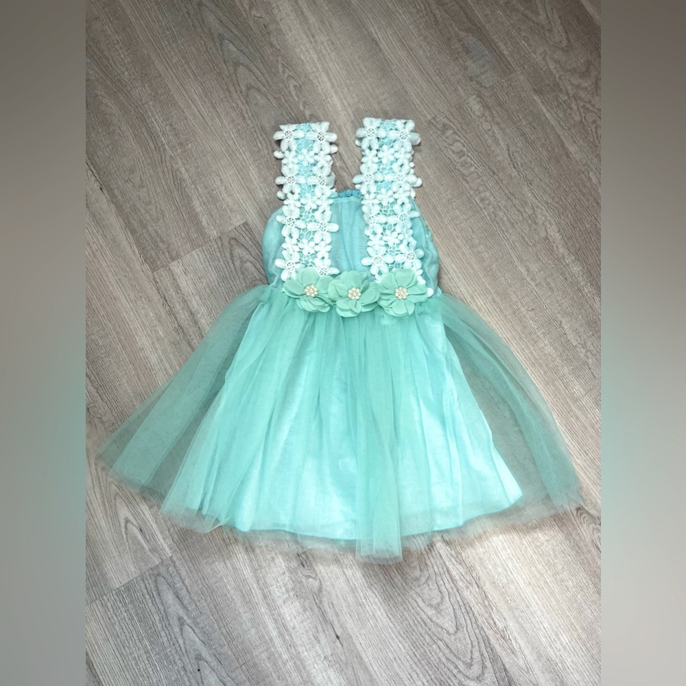 “Holi Yoli” girls boutique style spring dress, sky blue/aqua, sz130 (4T)NWOT